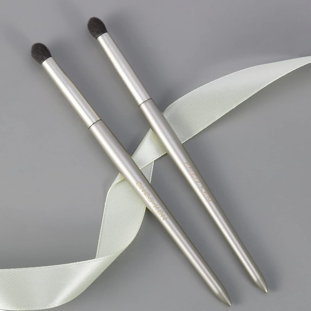Small Goat Hair Eye Shadow Brush - Blending Brush for Eyeshadow, Nose Contour & More. Gold, E204M